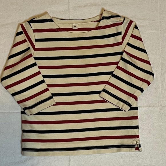 12m-18m   1hoodie  1jean  4 long t-shirts. - Picture 9 of 11